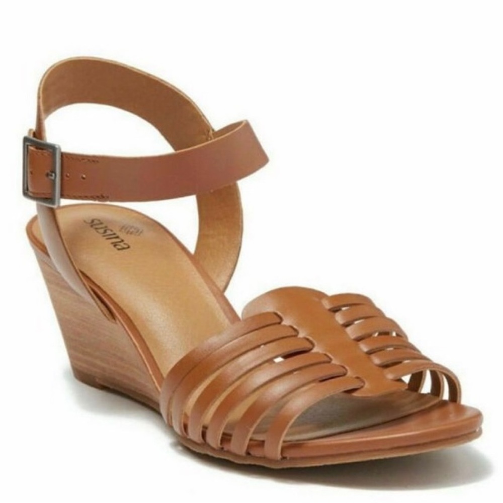 NEW Susina Terra-Lea Cognac Leather
Wedge Strappy Open Toe Sandals Brown
Tan 6.5